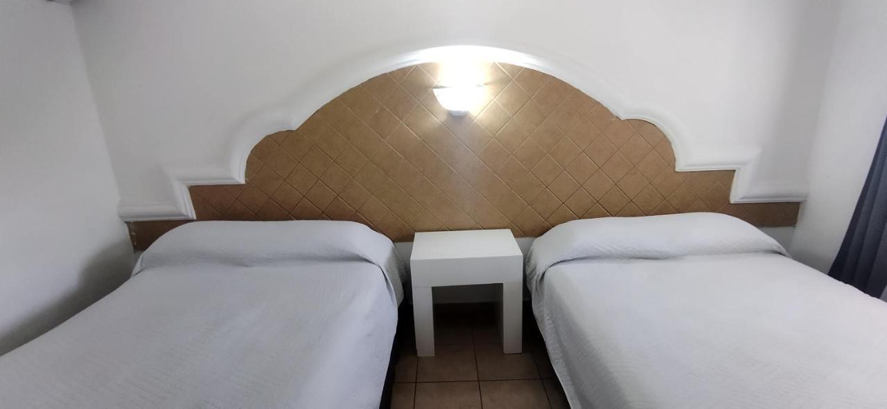 Hotel Casa Blanca Heroica Caborca Ngoại thất bức ảnh